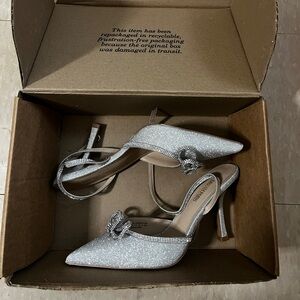 Dream Pairs Glittering Silver Heels